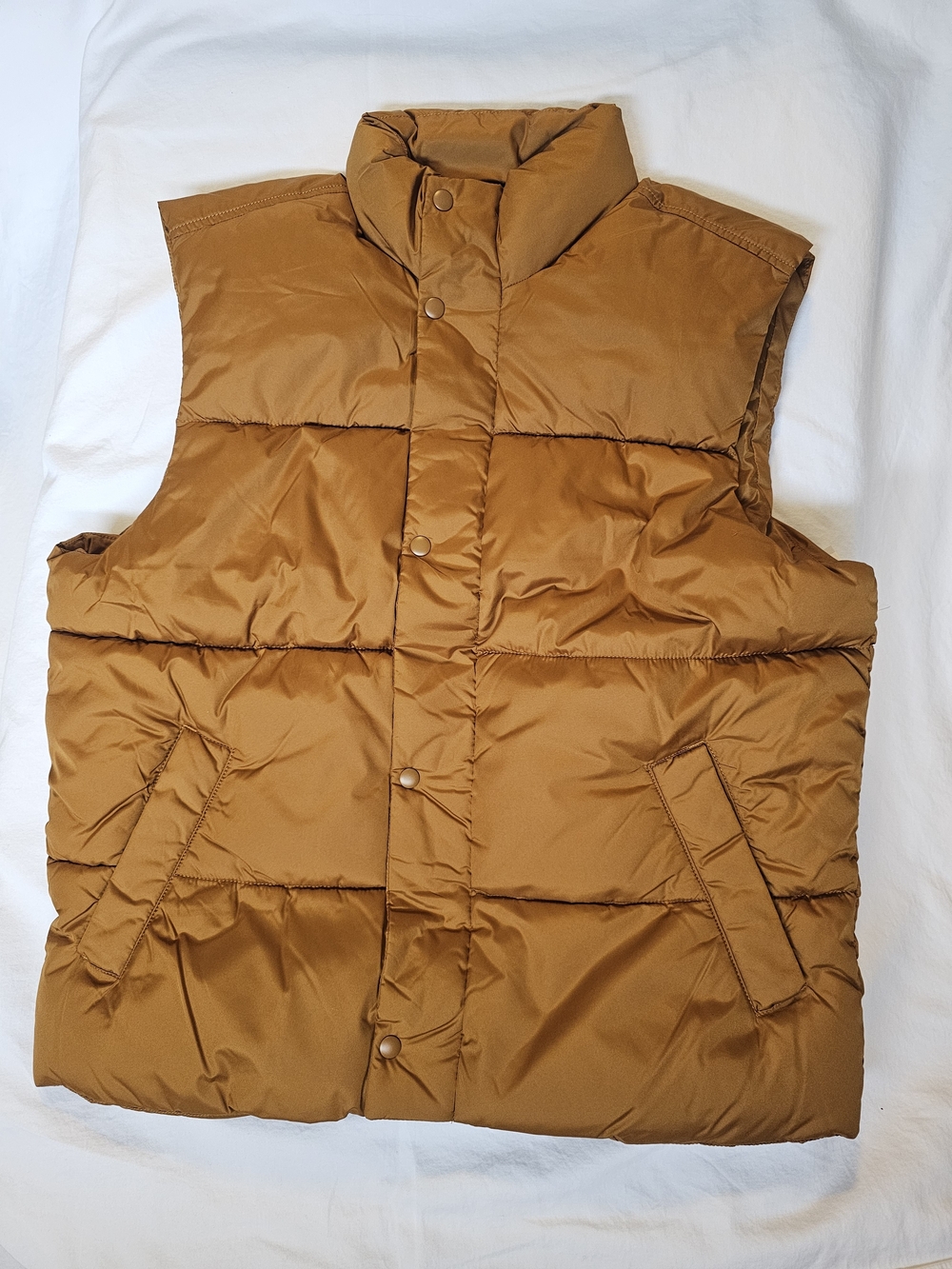 Old Navy Men's Quilted Puffer Vest in Caramel